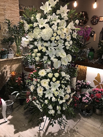 Beyaz Ferforje Düğün Çiçeği